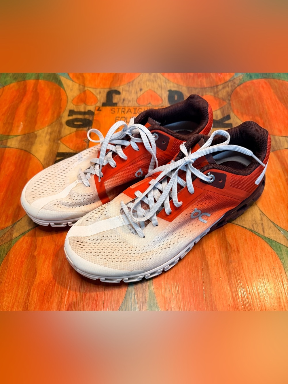 ON Cloudflow Red Rust White Eclipse Running Sneakers Cloud Womens Size 8 Low Top